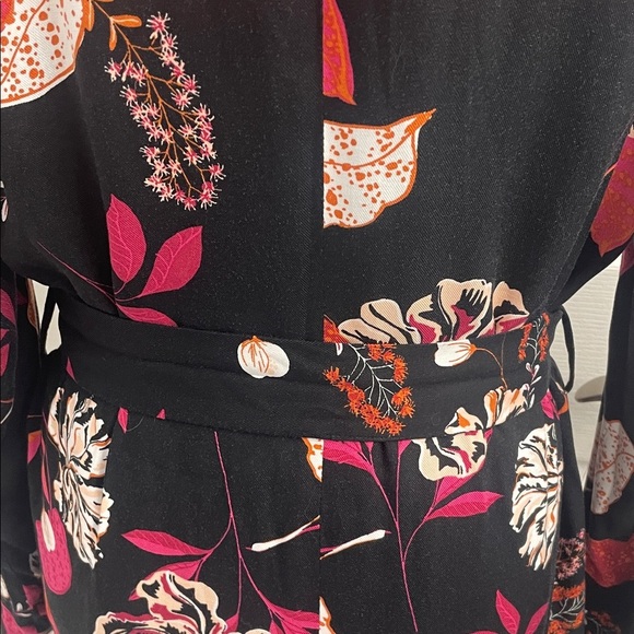 Yest Black Floral Jacket/Blazer Lightly Padded Shoulders Self Tie Belt Size 4 - Picture 9 of 16